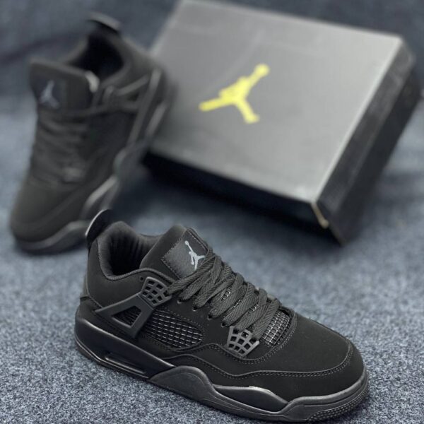 AIR JORDEN SNAKERS
