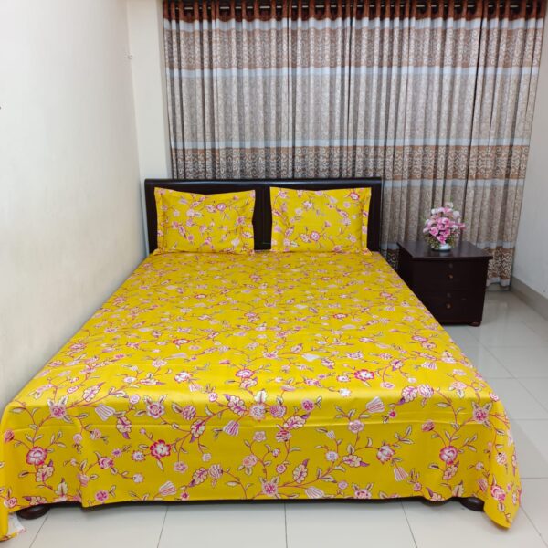 Luxury Twill Cotton Bedsheet – King Size – 3‑Piece Set – Paisley Yellow Flora