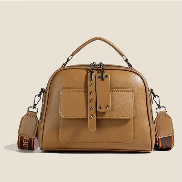 High end ladies’ handbag multi-layer large capacity commuting bag(Brown)